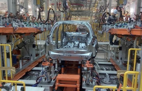 全网独家探秘云度汽车莆田工厂 四大工艺与计算机网络工程的完美融合